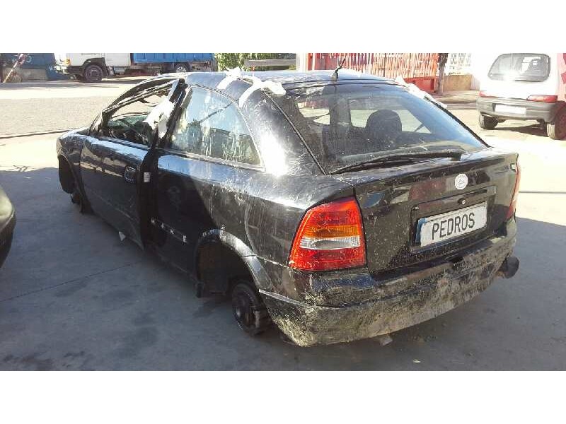 opel astra g berlina del año 2001