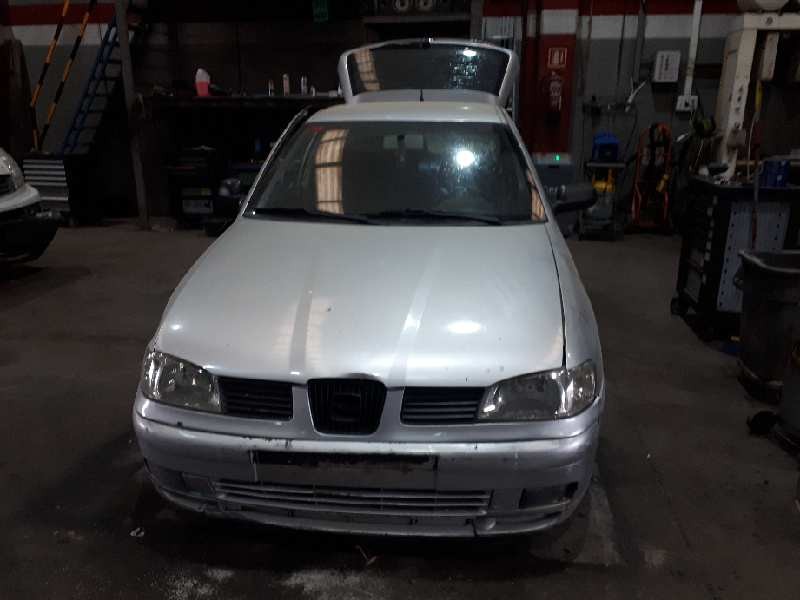 seat ibiza (6k1) del año 2001