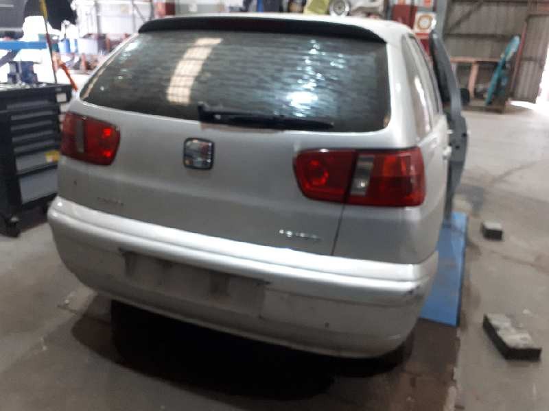 seat ibiza (6k1) del año 2001