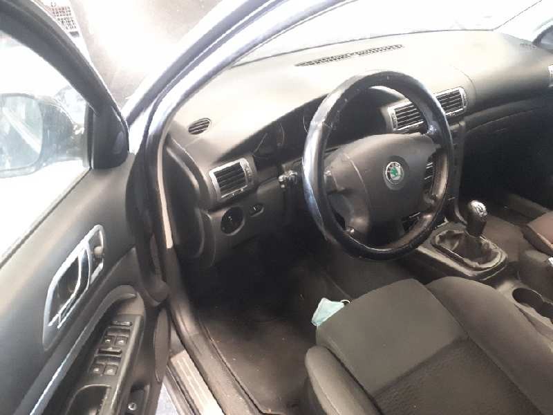 skoda superb (3u4) del año 2008