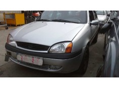 ford fiesta berlina (dx) del año 2001 2
