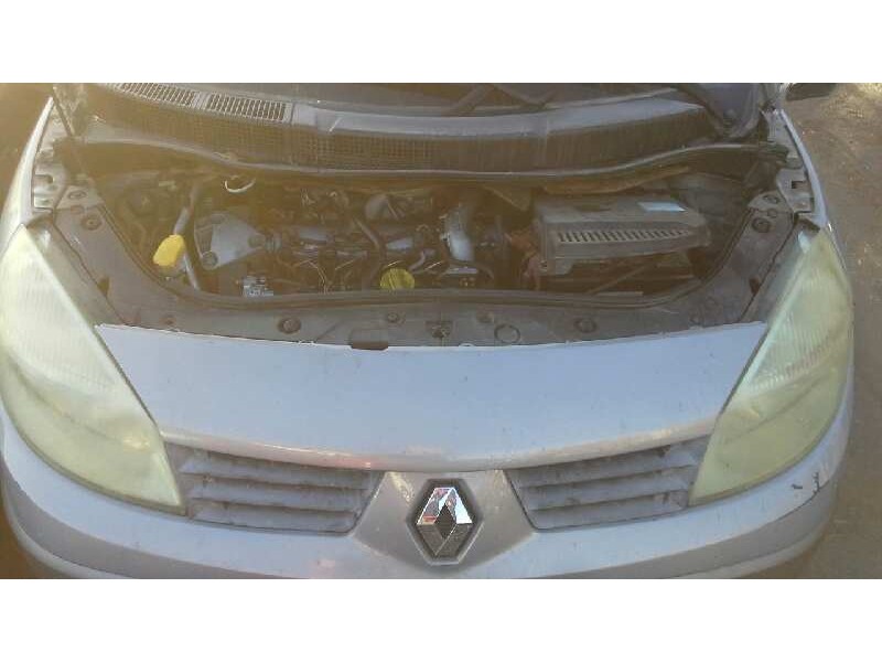 renault scenic ii del año 2004