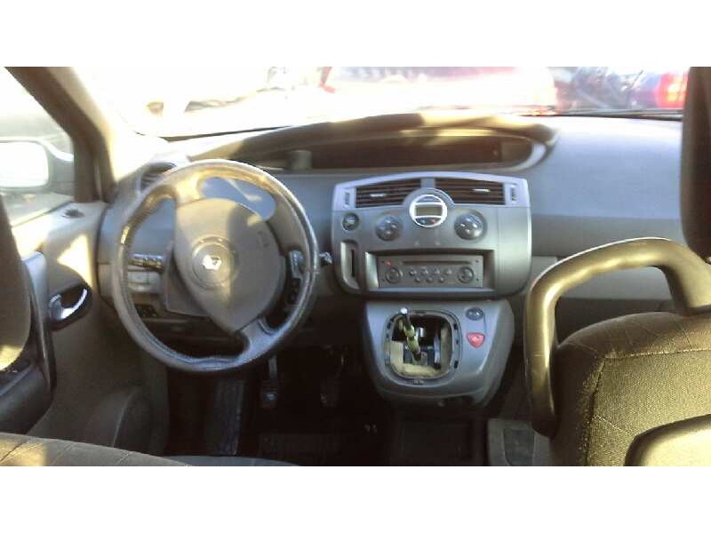 renault scenic ii del año 2004