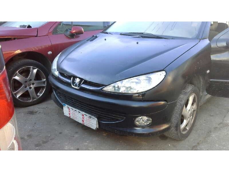 peugeot 206 berlina del año 2001