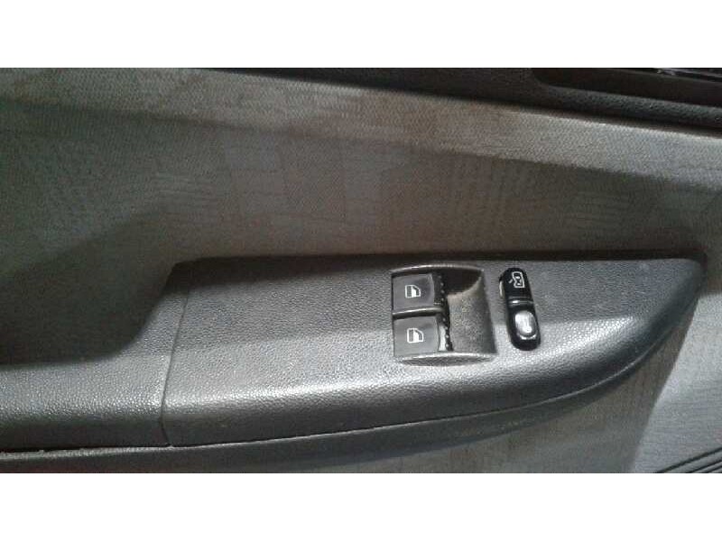 skoda fabia familiar (6y5) del año 2002