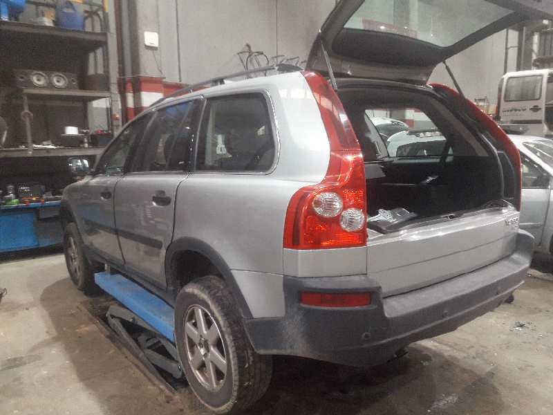 volvo xc90 del año 2004