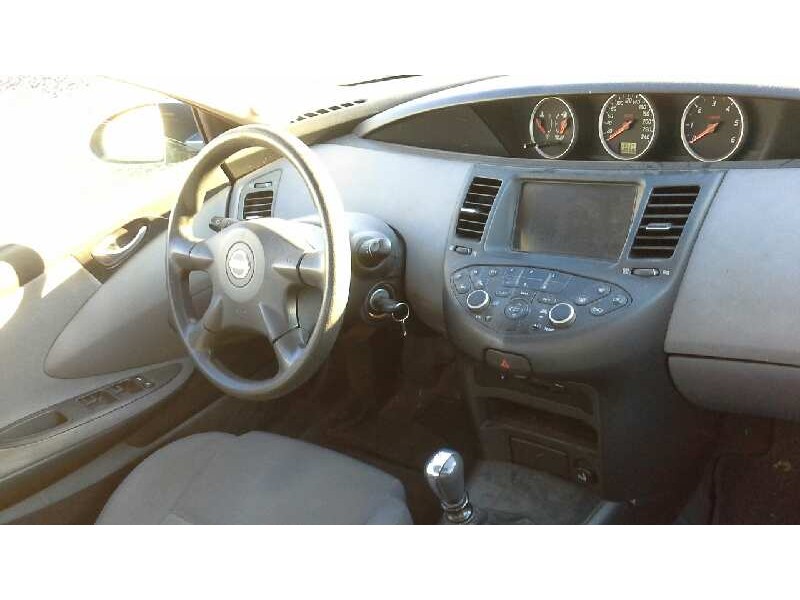 nissan primera berlina (p12) del año 2003