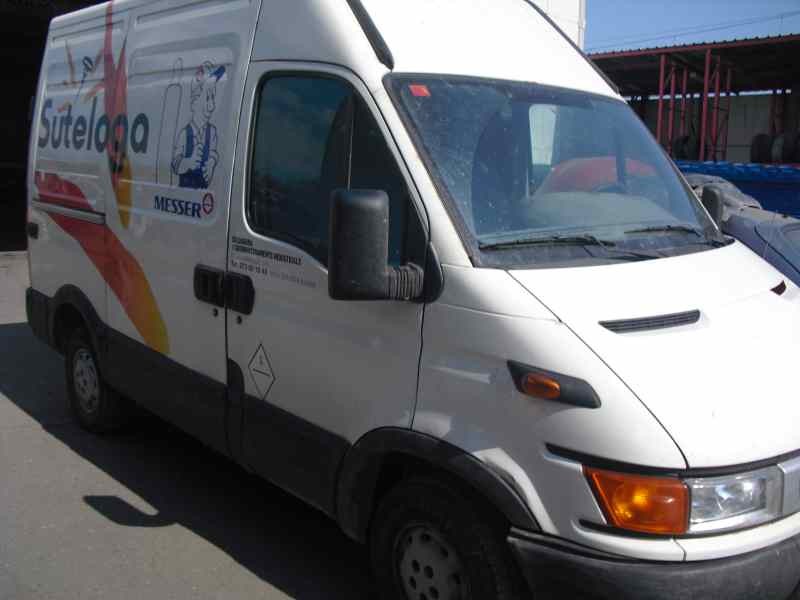 iveco daily caja cerrada (1999 =>) del año 2001