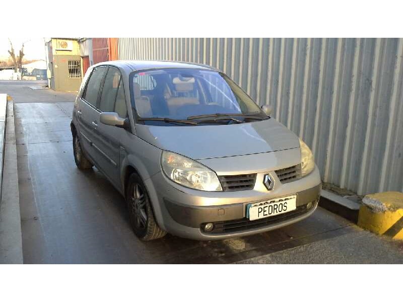 renault scenic ii del año 2004