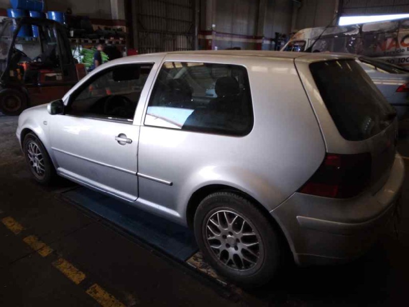 volkswagen golf iv berlina (1j1) del año 2001