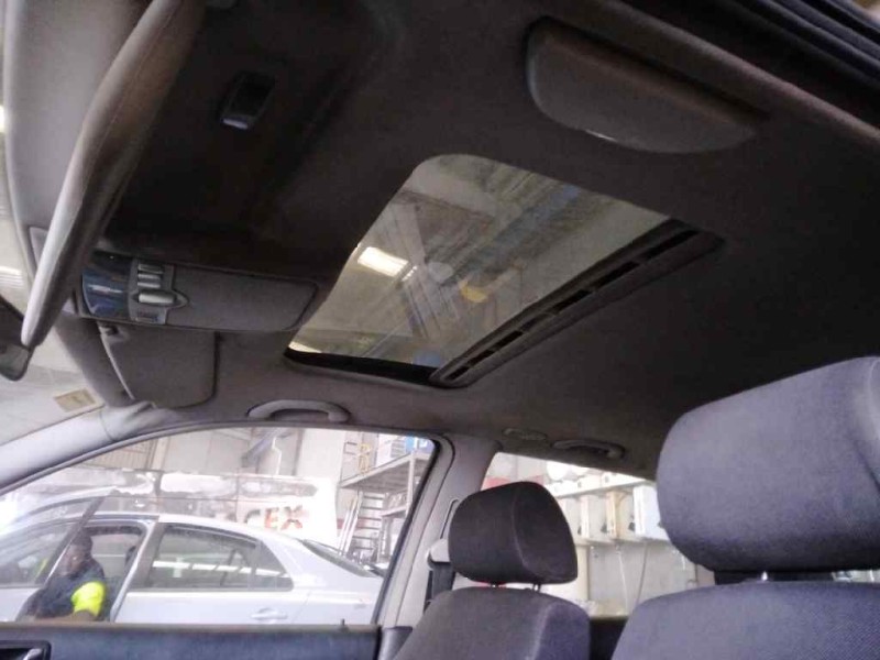 volkswagen golf iv berlina (1j1) del año 2001