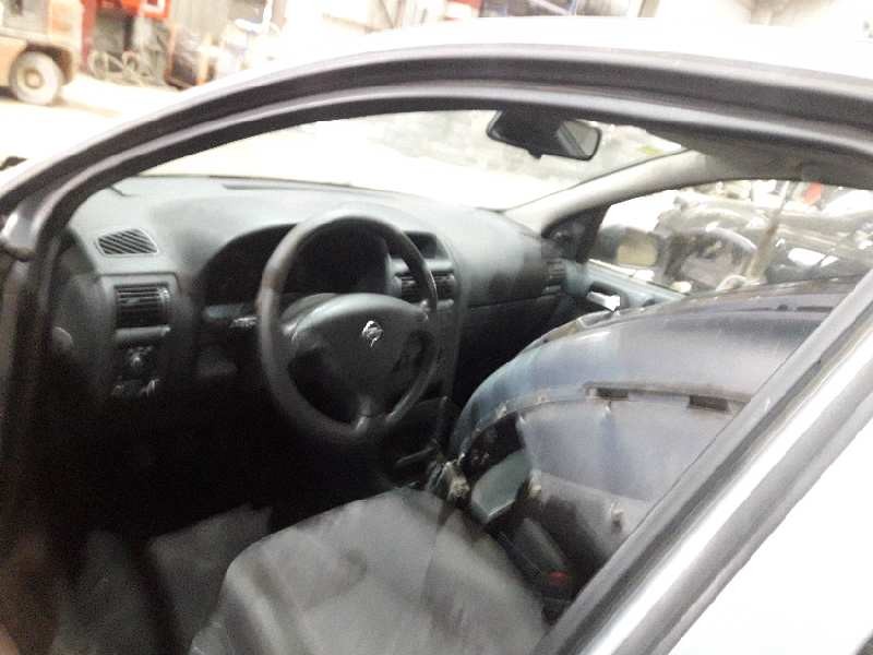 opel astra g berlina del año 2001