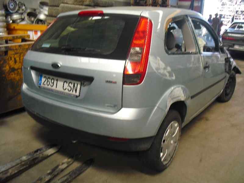 ford fiesta (cbk) del año 2004