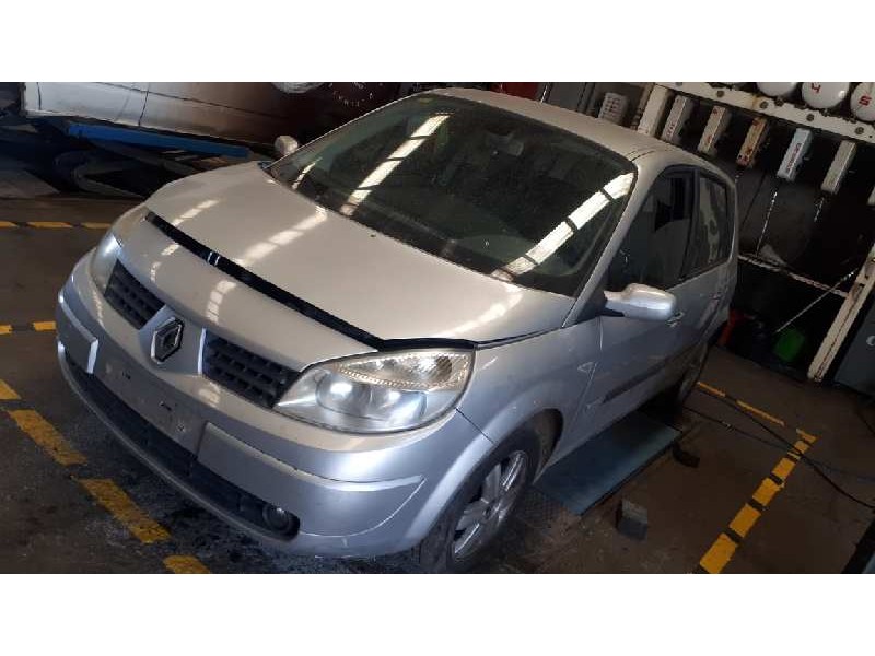 renault scenic ii del año 2005