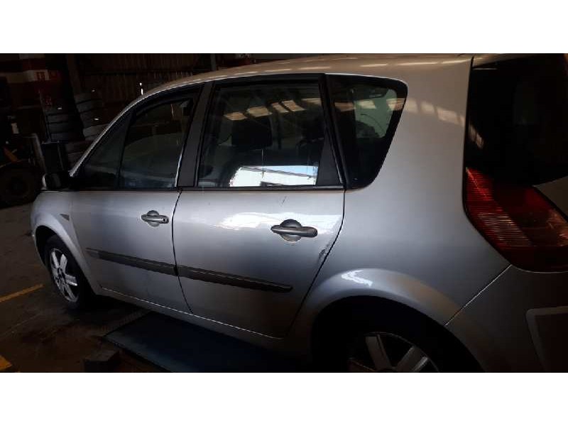 renault scenic ii del año 2005