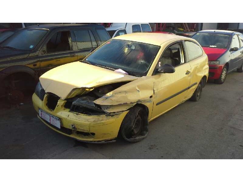 seat ibiza (6l1) del año 2002