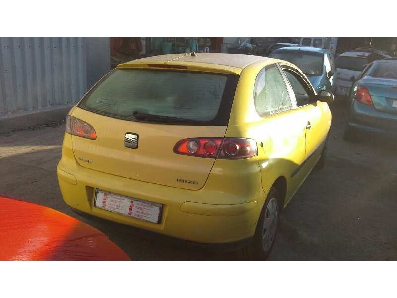 seat ibiza (6l1) del año 2002