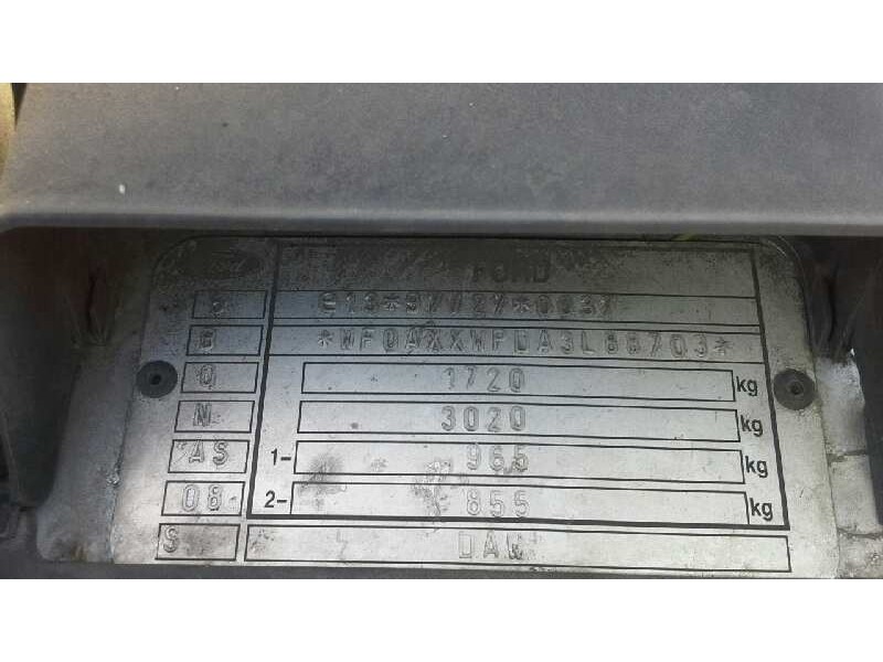 ford focus berlina (cak) del año 2004