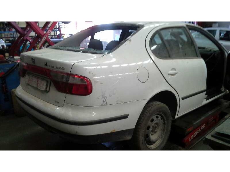 seat toledo (1m2) del año 2004