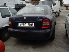 skoda octavia berlina (1u2) del año 2001 2