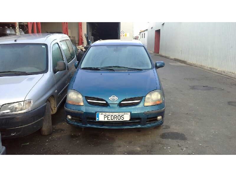 nissan almera tino (v10m) del año 2001