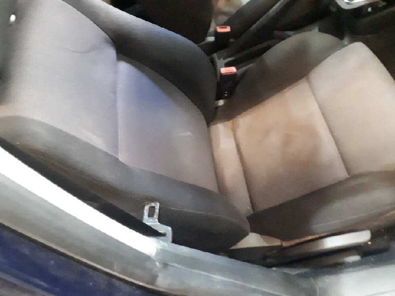 volkswagen golf iv berlina (1j1) del año 2002