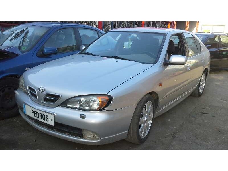 nissan primera berlina (p11) del año 2001