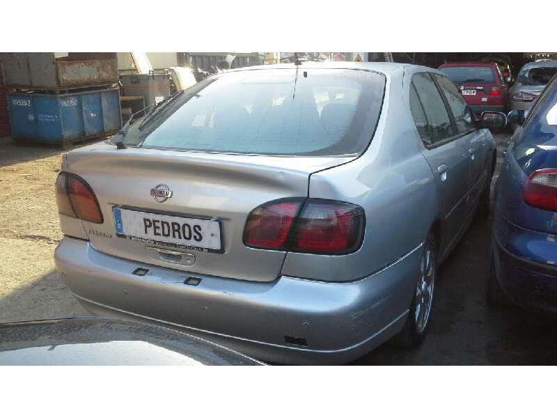nissan primera berlina (p11) del año 2001