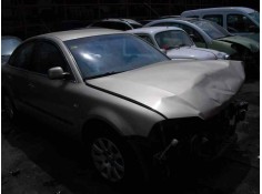 VOLKSWAGEN PASSAT BERLINA (3B3)