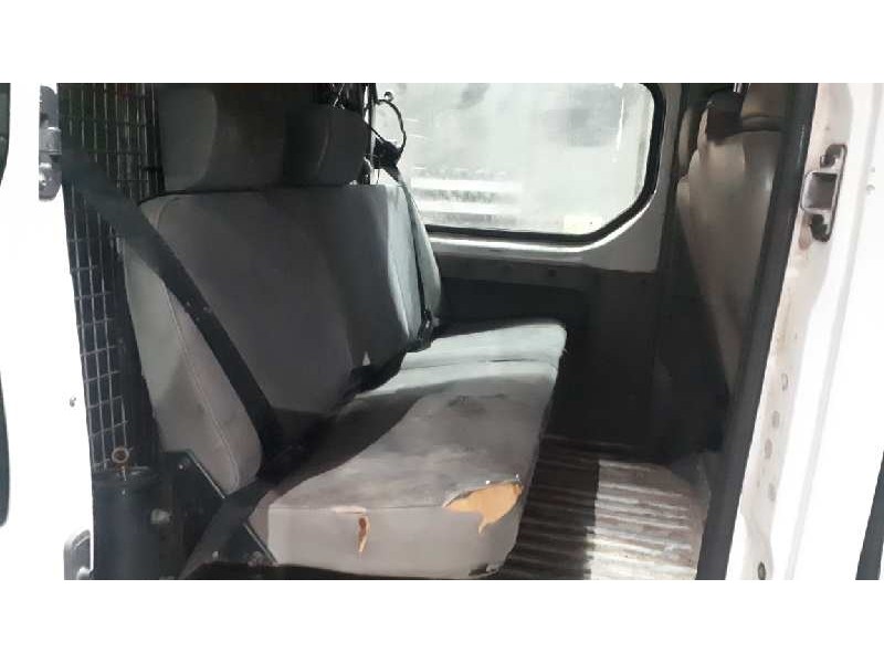 renault trafic combi (ab 4.01) del año 2003