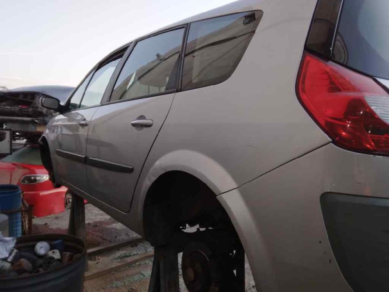 renault scenic ii del año 2006