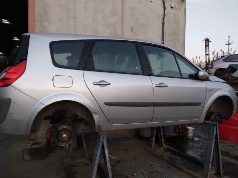 renault scenic ii del año 2006