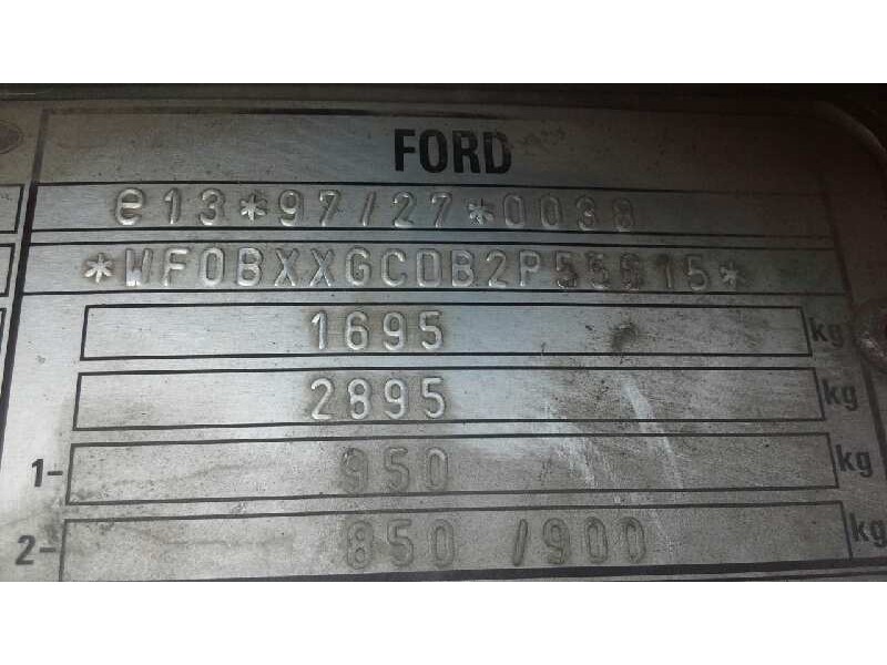 ford focus berlina (cak) del año 2002