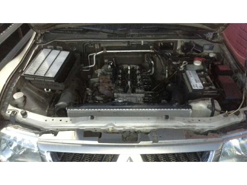 mitsubishi montero (v60/v70) del año 2004