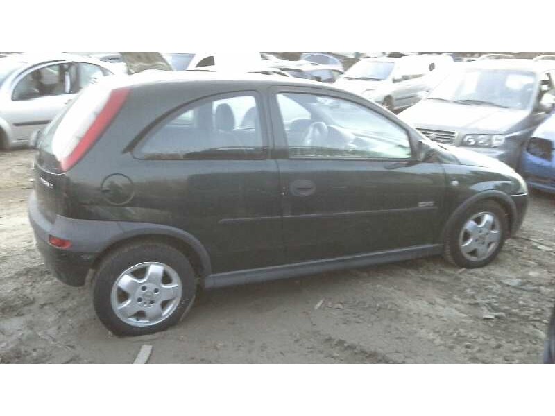opel corsa c del año 2001