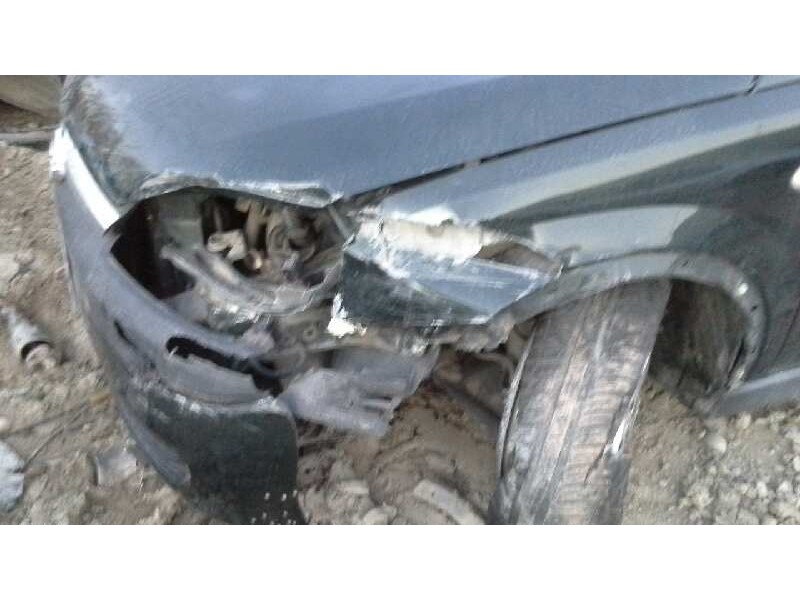 opel corsa c del año 2001