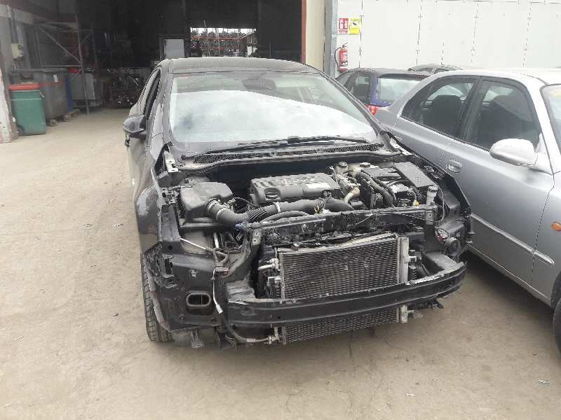 opel astra j lim. del año 2011