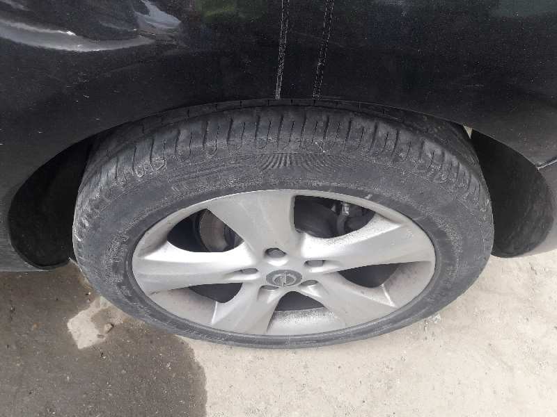 opel astra j lim. del año 2011