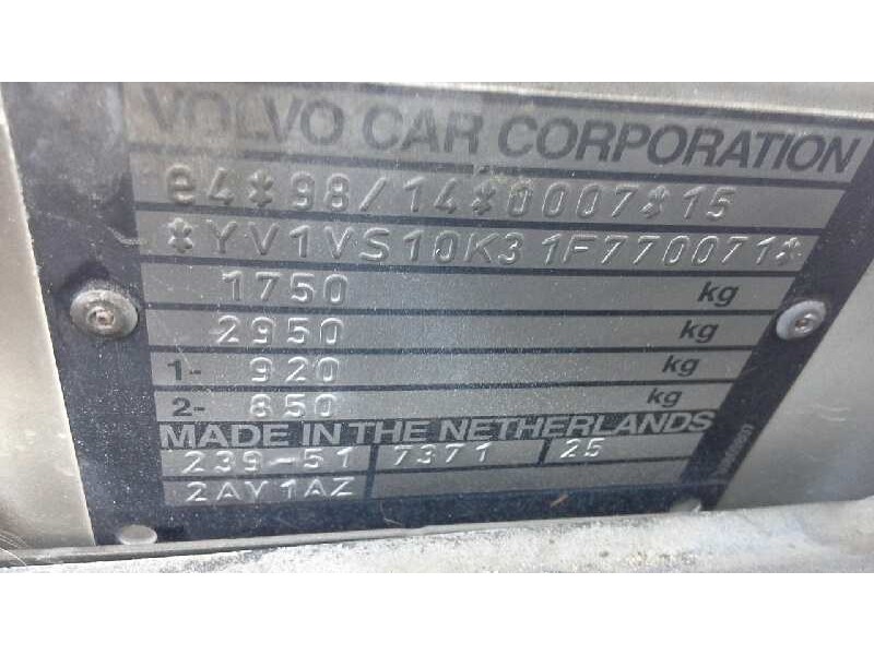 volvo s40 berlina del año 2002