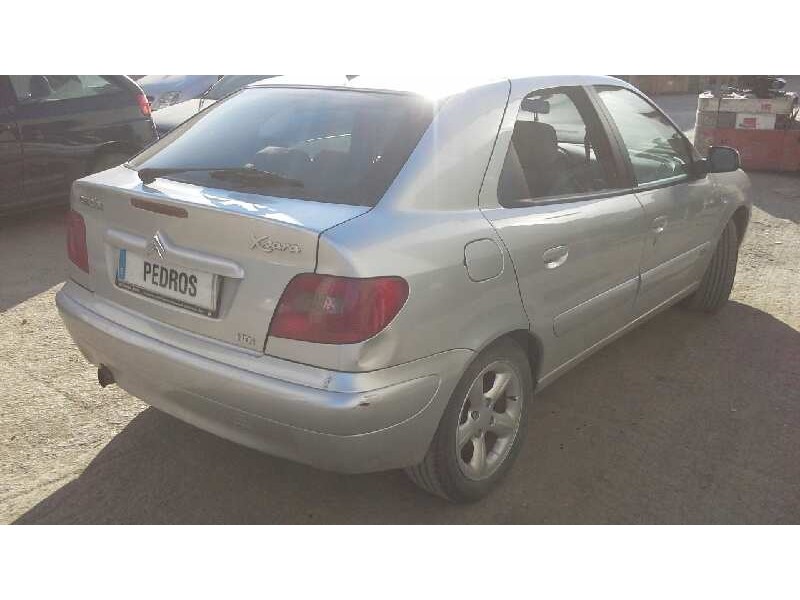 citroën xsara berlina del año 2002