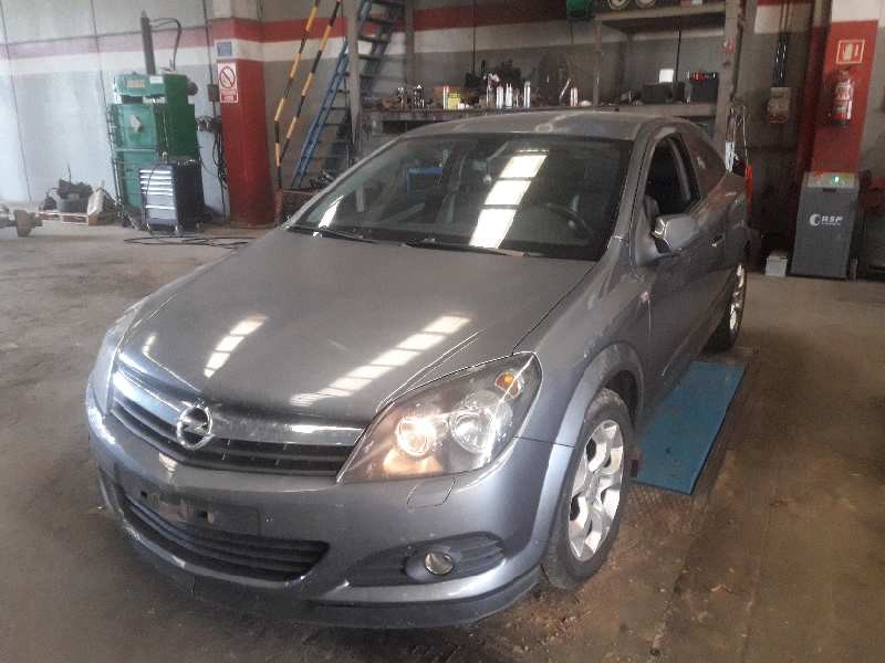 opel astra gtc del año 2006