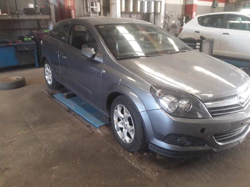opel astra gtc del año 2006
