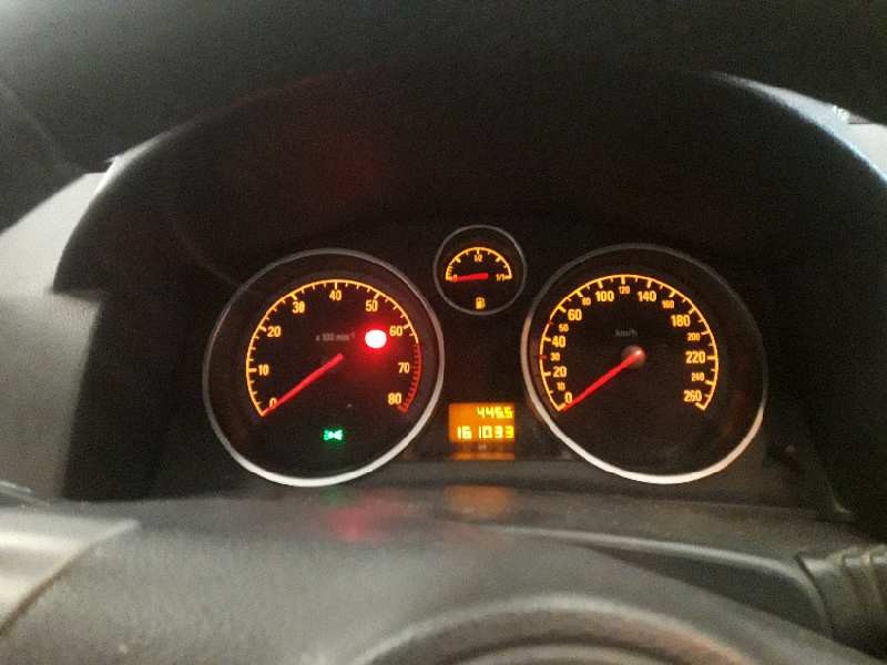 opel astra gtc del año 2006