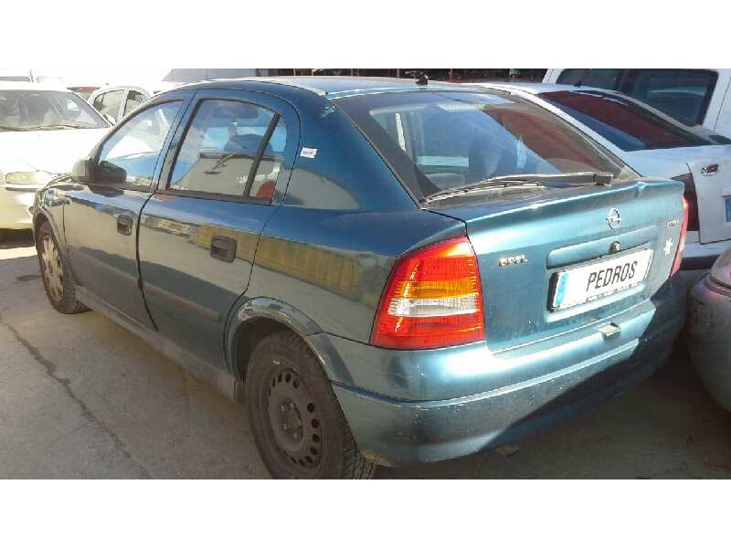 opel astra g berlina del año 2001