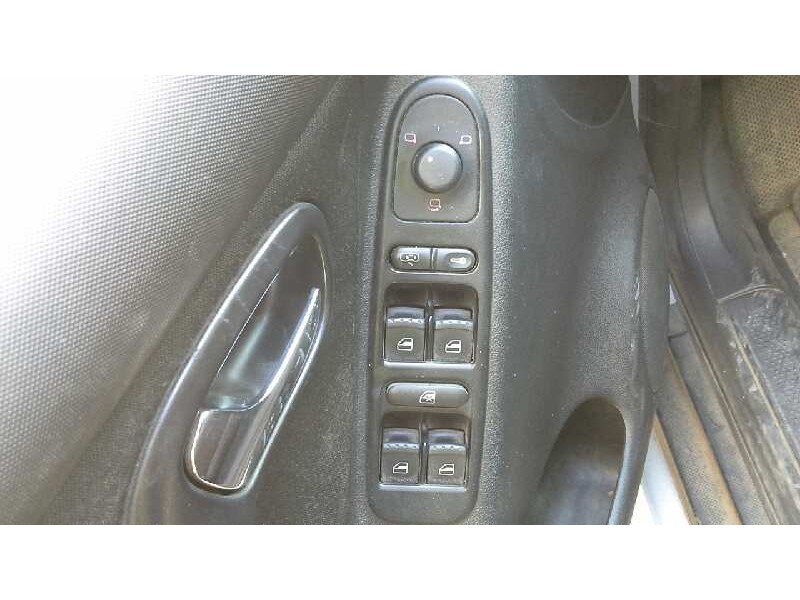 seat leon (1m1) del año 2004