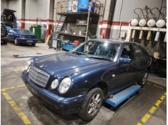 mercedes-benz clase e (w210) berlina diesel del año 1999 2