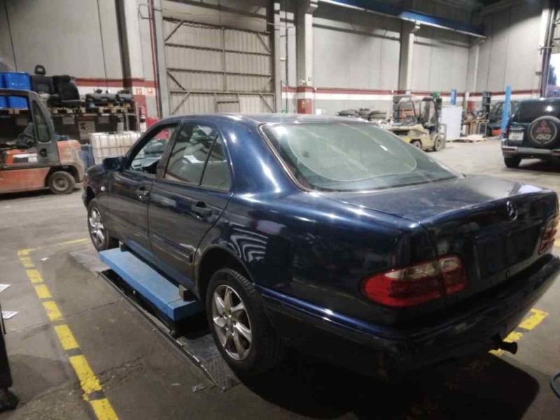 mercedes-benz clase e (w210) berlina diesel del año 1999