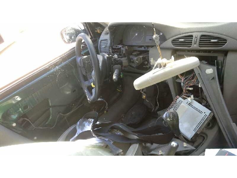 renault laguna ii (bg0) del año 2001