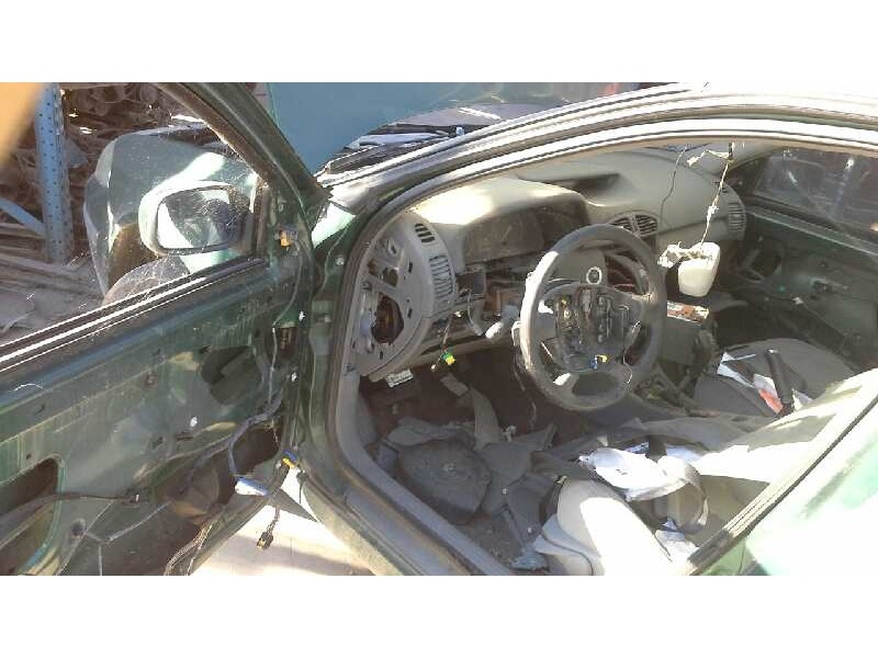 renault laguna ii (bg0) del año 2001