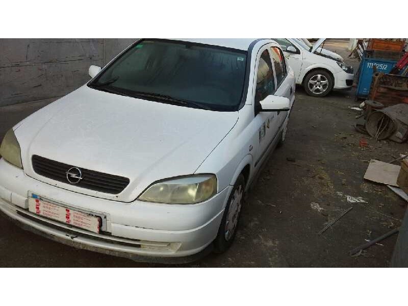 opel astra g berlina del año 2002